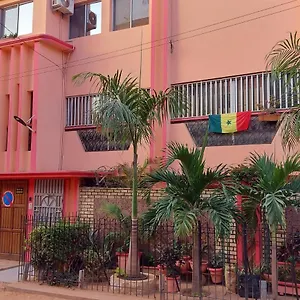 https://residences-aicha.hotelsdakar.com